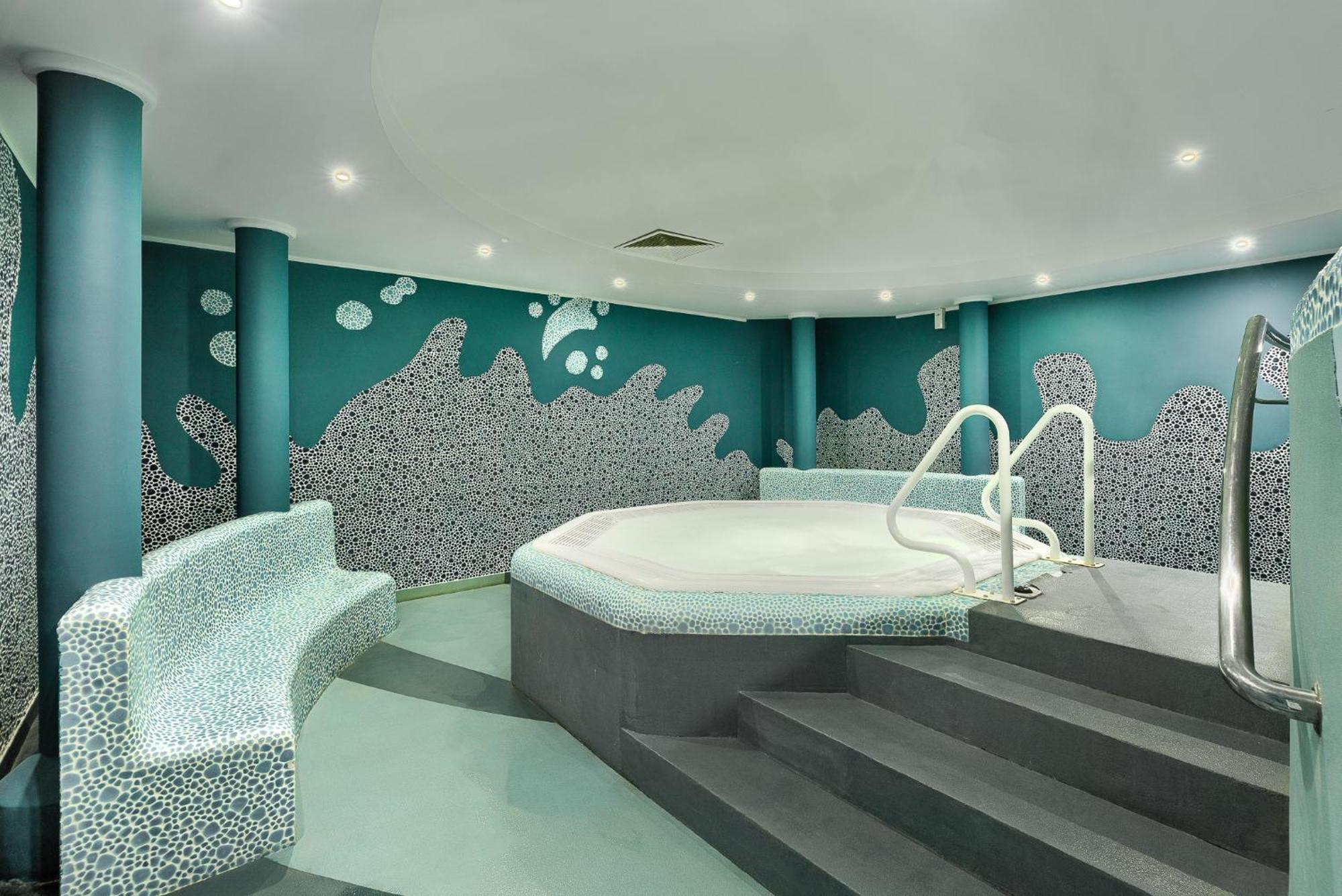 וורונקי Hotel Olympic מראה חיצוני תמונה