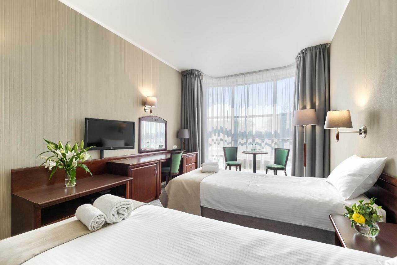 וורונקי Hotel Olympic מראה חיצוני תמונה