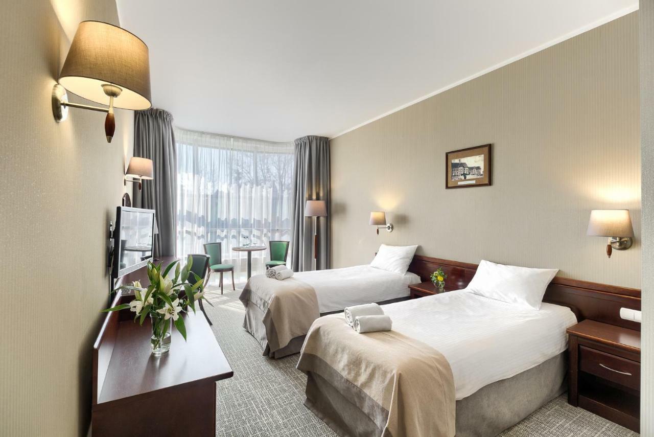 וורונקי Hotel Olympic מראה חיצוני תמונה
