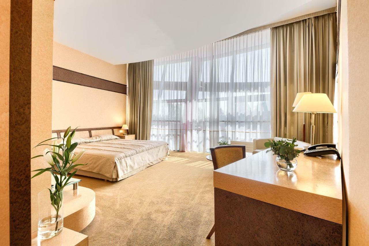 וורונקי Hotel Olympic מראה חיצוני תמונה